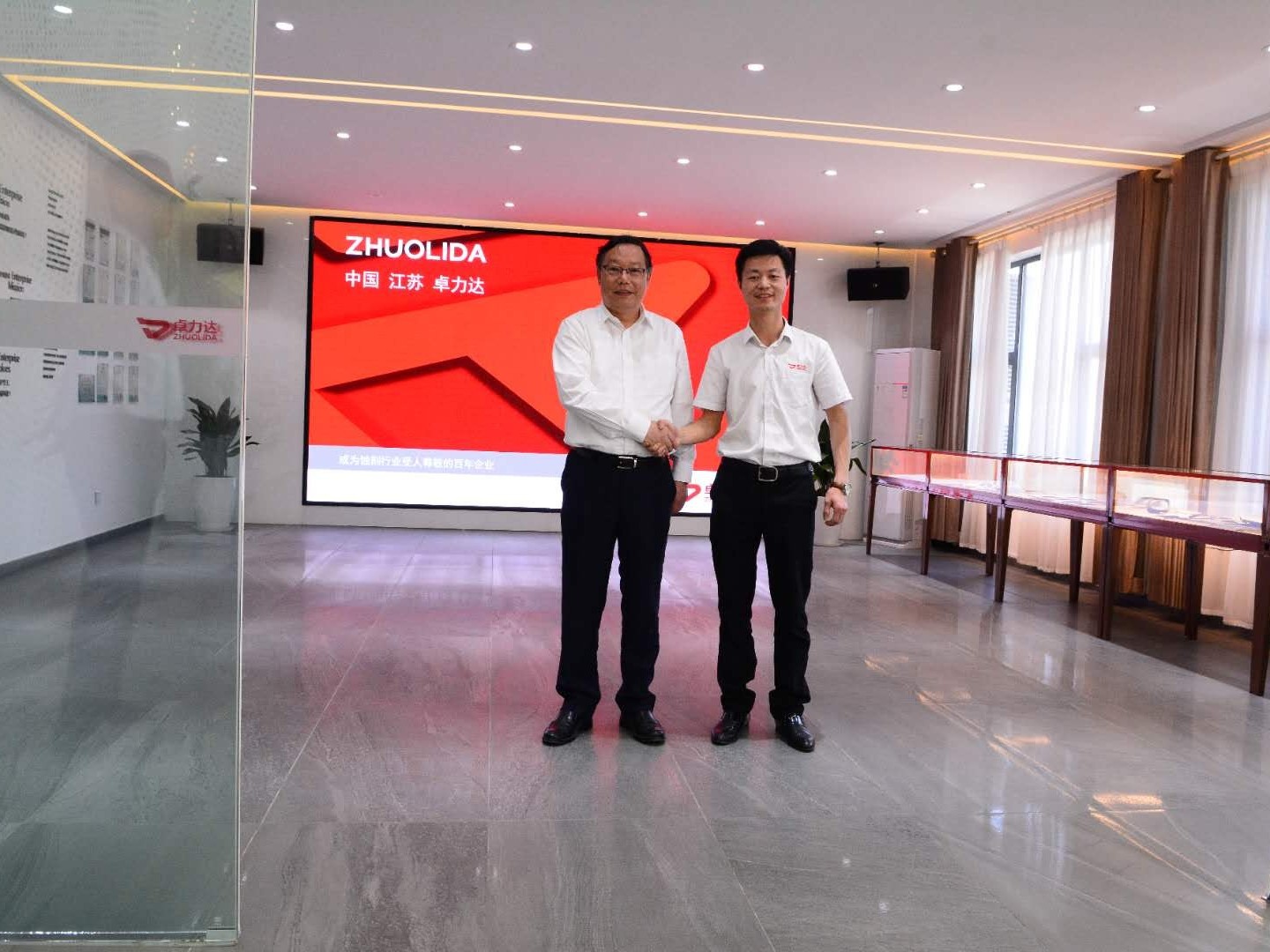 南通市委書（shū）記徐惠民一行蒞臨卓力達調研