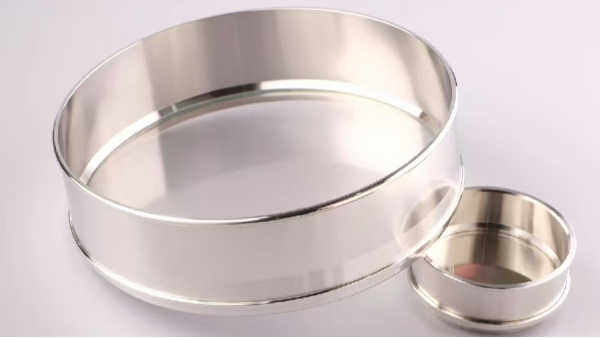 電鑄篩網（wǎng）常見的（de）孔徑尺寸和（hé）規格（gé）有哪些？