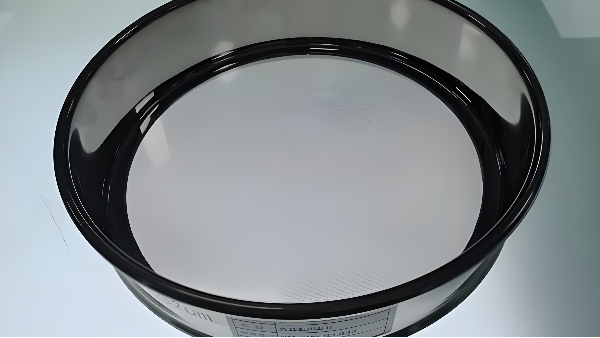 如何選擇電鑄篩網的材質（鎳/銅/合金）？不同材質對耐腐蝕性有何影響？