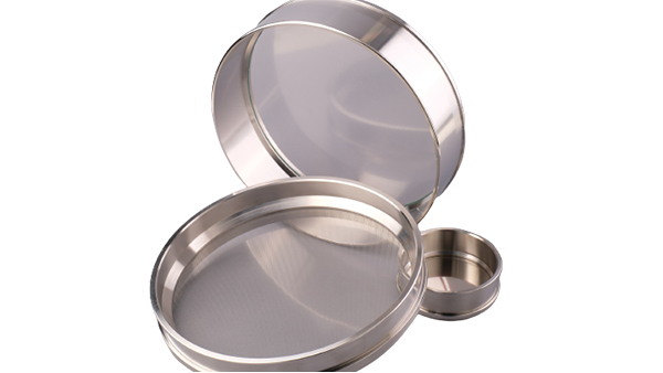 如（rú）何選擇高質量的電鑄篩網（wǎng）廠商？